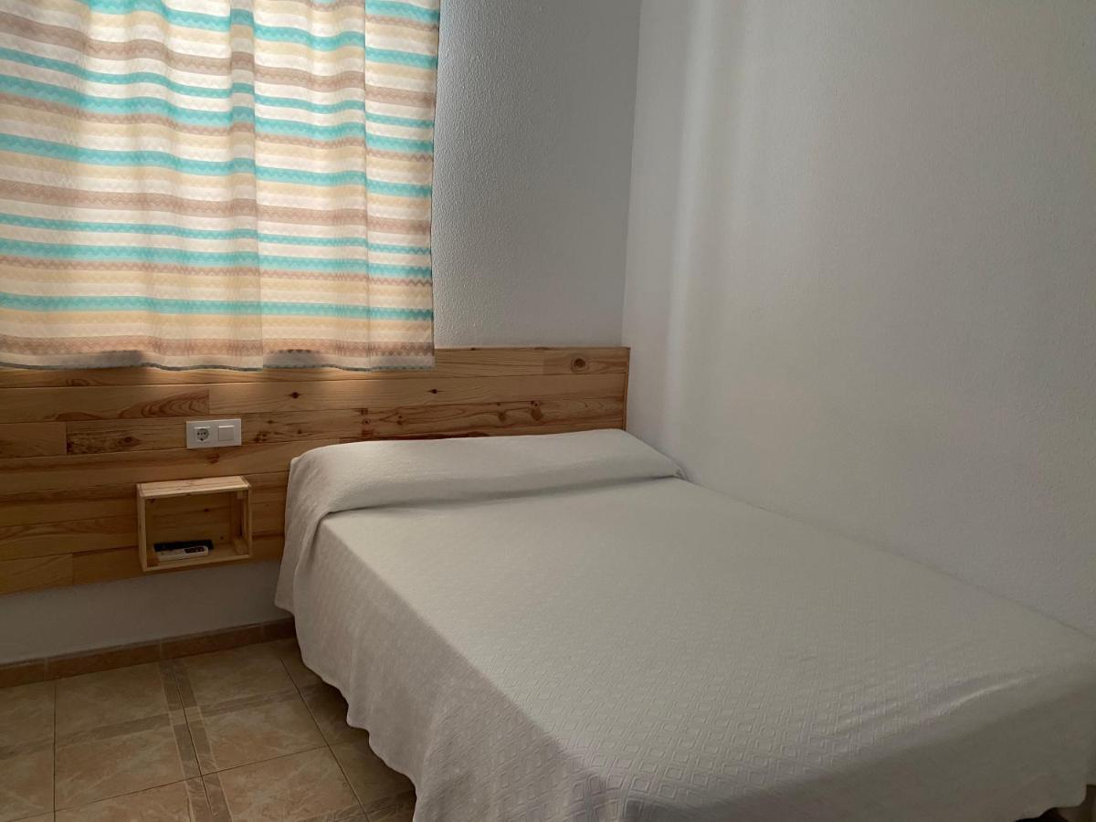 Hostal Барбате Екстер'єр фото