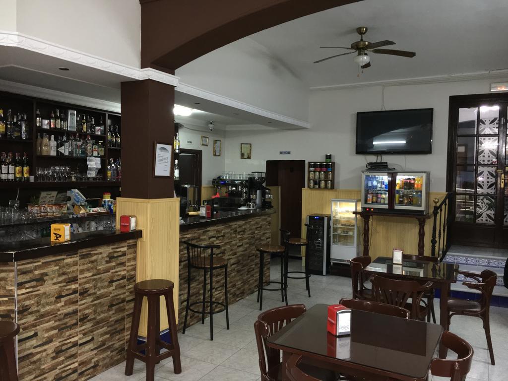Hostal Барбате Екстер'єр фото